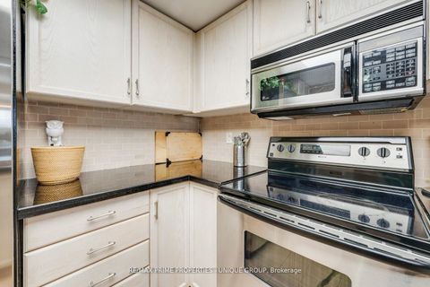 Photo 3 at LC7 - 18 Concorde Place, Don Mills, Toronto