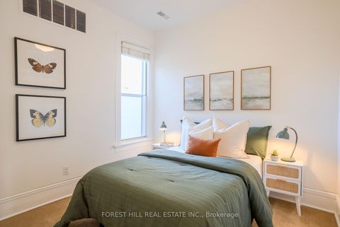 Photo 20 at 451 Sackville Street, South St. James Town, Toronto
