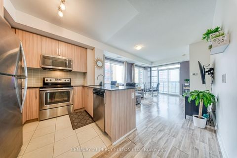 Photo 9 at 802 - 840 Queens Plate Drive, Clairville, Toronto