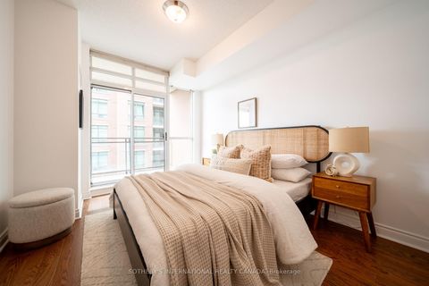 Photo 14 at 809 - 319 Merton Street, Mount Pleasant West, Toronto