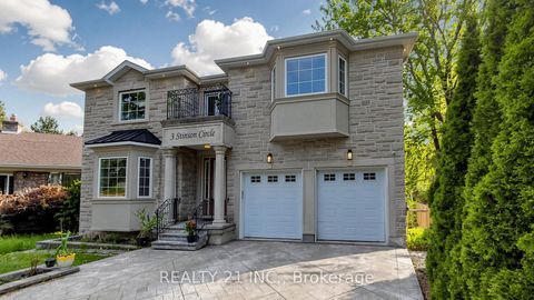 Photo 1 at 3 Stinson Circle, Parkview, Toronto