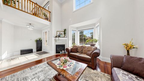 Photo 4 at 3 Stinson Circle, Parkview, Toronto