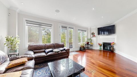 Photo 9 at 3 Stinson Circle, Parkview, Toronto