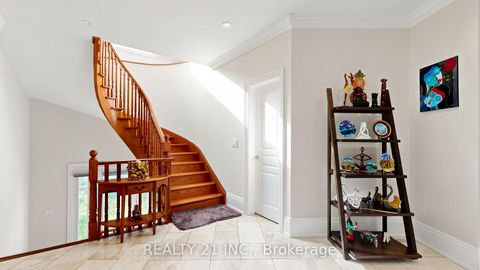Photo 16 at 3 Stinson Circle, Parkview, Toronto