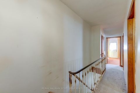 Photo 19 at 160 Coxwell Avenue, Coxwell, Toronto