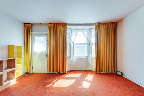 Photo 23 at 160 Coxwell Avenue, Coxwell, Toronto