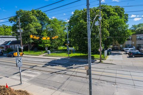 Photo 25 at 160 Coxwell Avenue, Coxwell, Toronto