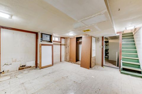 Photo 39 at 160 Coxwell Avenue, Coxwell, Toronto