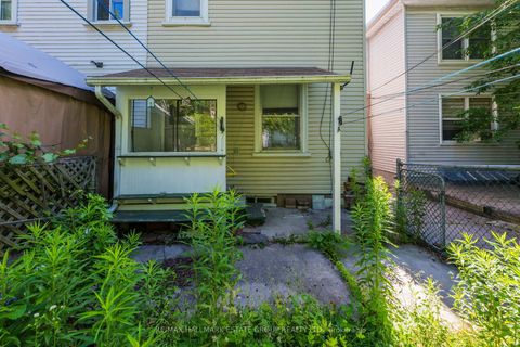 Photo 43 at 160 Coxwell Avenue, Coxwell, Toronto