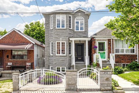 Photo 0 at 256 Earlscourt Avenue, Fairbank, Toronto