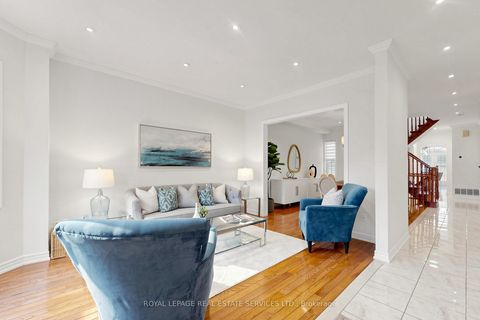Photo 4 at 256 Earlscourt Avenue, Fairbank, Toronto