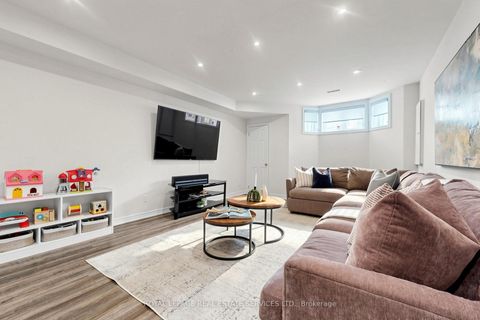 Photo 24 at 256 Earlscourt Avenue, Fairbank, Toronto