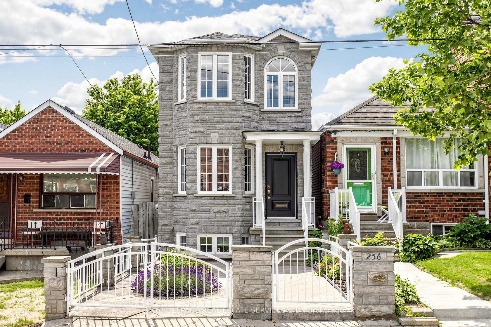 256 Earlscourt Avenue, Fairbank, Toronto 