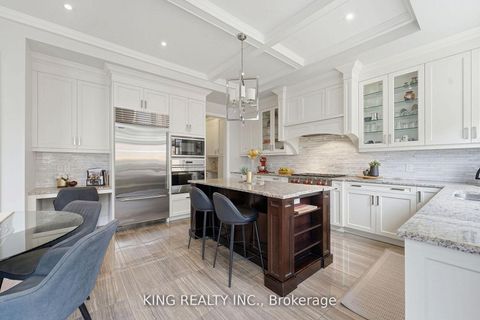 Photo 7 at 76 Chesney Crescent, Kleinburg, Vaughan
