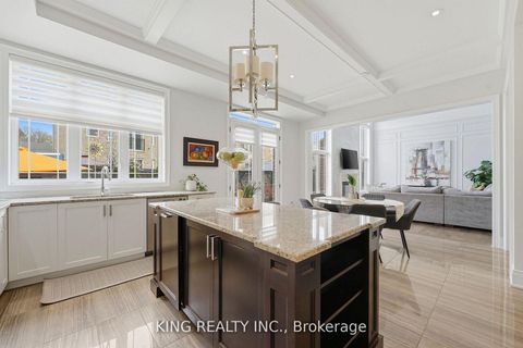 Photo 9 at 76 Chesney Crescent, Kleinburg, Vaughan
