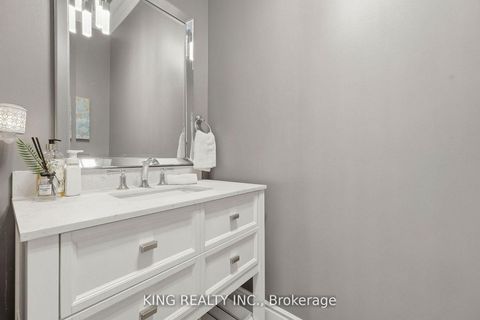 Photo 13 at 76 Chesney Crescent, Kleinburg, Vaughan