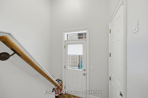 Photo 20 at 76 Chesney Crescent, Kleinburg, Vaughan