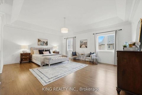Photo 22 at 76 Chesney Crescent, Kleinburg, Vaughan