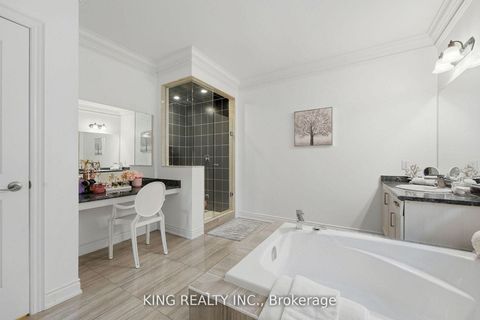 Photo 24 at 76 Chesney Crescent, Kleinburg, Vaughan