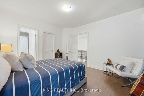 Photo 32 at 76 Chesney Crescent, Kleinburg, Vaughan