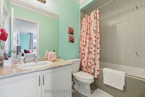 Photo 33 at 76 Chesney Crescent, Kleinburg, Vaughan