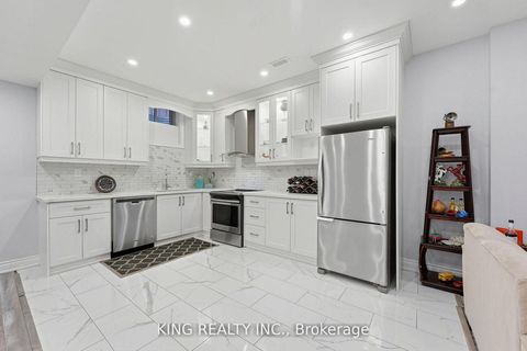 Photo 39 at 76 Chesney Crescent, Kleinburg, Vaughan