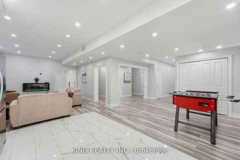Photo 40 at 76 Chesney Crescent, Kleinburg, Vaughan
