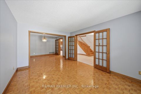 Photo 8 at 130 Jackman Crescent, West Woodbridge, Vaughan