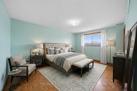 Photo 23 at 130 Jackman Crescent, West Woodbridge, Vaughan