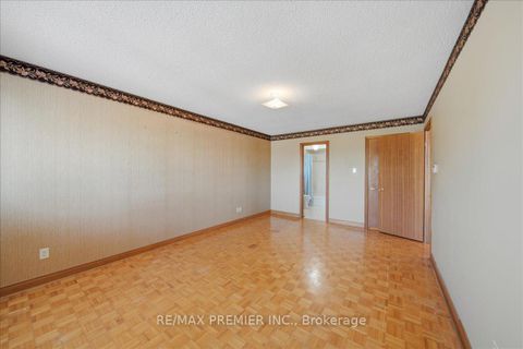 Photo 29 at 130 Jackman Crescent, West Woodbridge, Vaughan