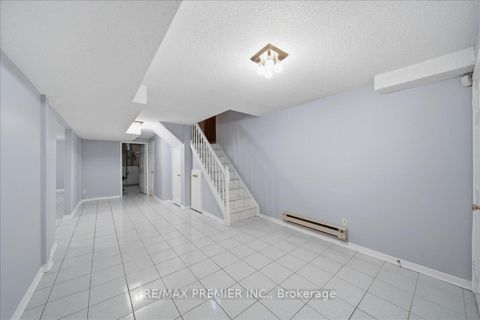 Photo 31 at 130 Jackman Crescent, West Woodbridge, Vaughan