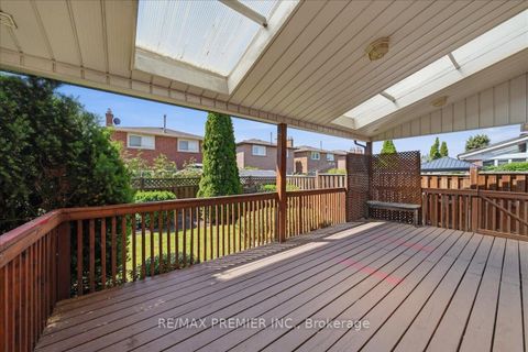 Photo 39 at 130 Jackman Crescent, West Woodbridge, Vaughan