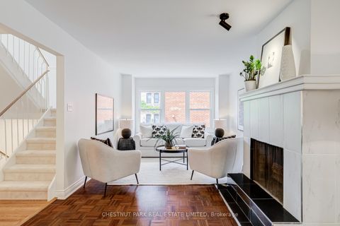 Photo 4 at 9 - 41 Spruce Street, South St. James Town, Toronto