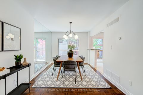 Photo 5 at 9 - 41 Spruce Street, South St. James Town, Toronto