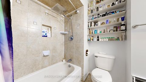Photo 35 at 13 - 13 Candy Court Way, Newtonbrook West, Toronto