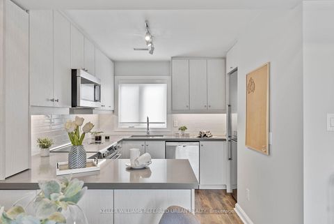 Photo 12 at 4 - 2 Withrow Avenue, North Riverdale, Toronto