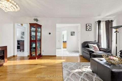 Photo 7 at 159 Heale Avenue, Cliffside, Toronto