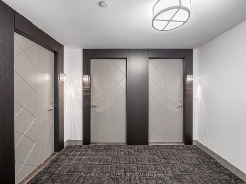 Photo 6 at 225 - 1 Old Mill Drive, Swansea, Toronto
