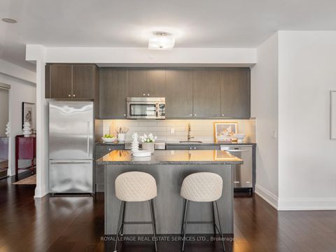 Photo 16 at 225 - 1 Old Mill Drive, Swansea, Toronto