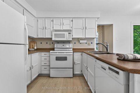 Photo 9 at 12 Karen Ann Crescent, Woburn, Toronto
