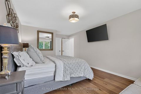 Photo 20 at 12 Karen Ann Crescent, Woburn, Toronto