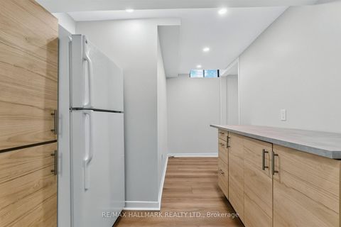 Photo 33 at 12 Karen Ann Crescent, Woburn, Toronto