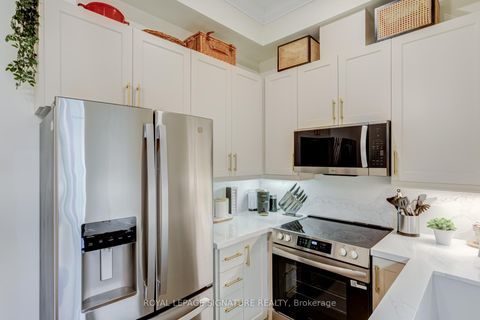 Photo 13 at 53 St Paul Street, Moss Park, Toronto