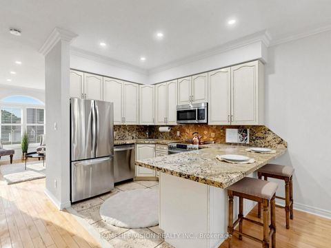 Photo 12 at Th2 - 175 Grand Avenue, Queensway, Toronto