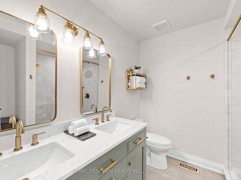 Photo 24 at Th2 - 175 Grand Avenue, Queensway, Toronto