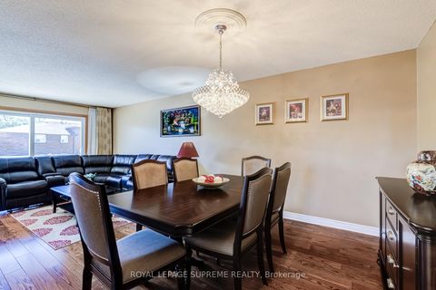 Photo 8 at 2 Dogleg Court, York University Heights, Toronto