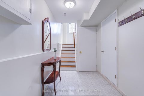 Photo 21 at 2 Dogleg Court, York University Heights, Toronto