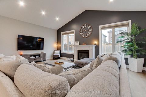 Photo 4 at 35 Booth Lane, Painswick South, Barrie