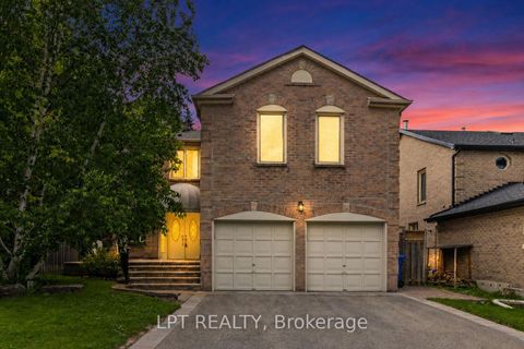 Photo 4 at 152 McCaffrey Road, Summerhill Estates, Newmarket