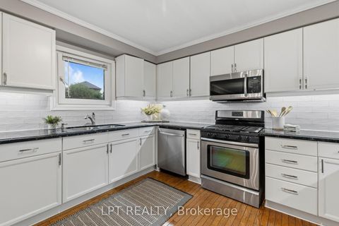 Photo 15 at 152 McCaffrey Road, Summerhill Estates, Newmarket